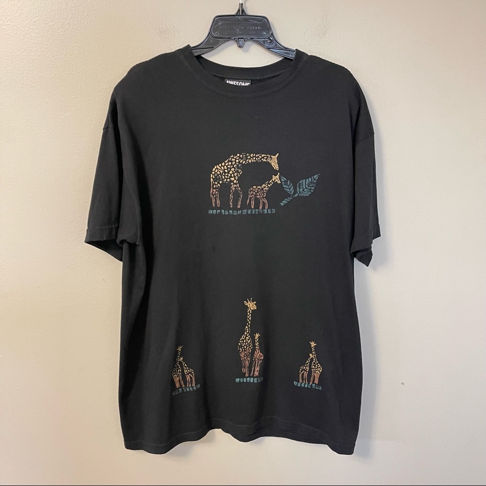 Giraffe print T shirt by Awesome Wear Women XXL EUC Made In USA.